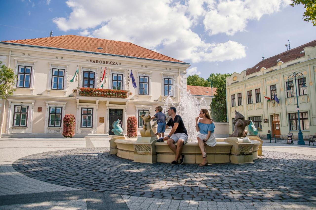 Cherry Apartmanhaz Sárvár Exterior foto