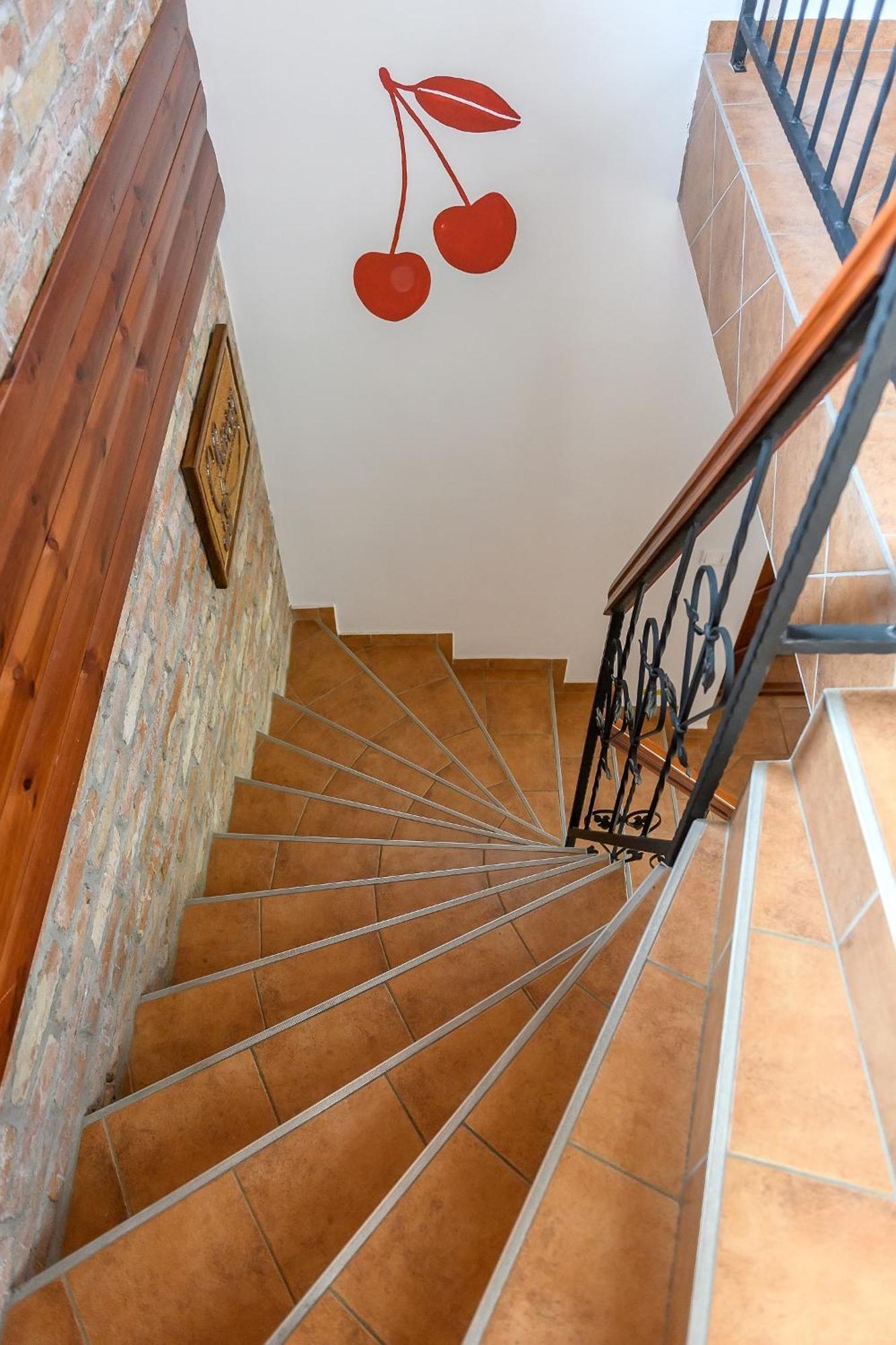 Cherry Apartmanhaz Sárvár Exterior foto